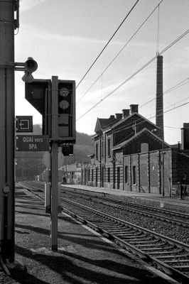 Gare de Theux
Voigtländer Bessa-T
HP5+ / LC29 1+29 / 9' à 20°C
f:16 à 1/125
Mots-clés: Voigtlander bessa-t