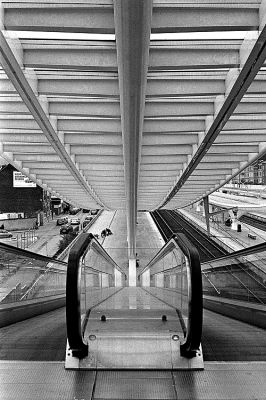 Escalators (2)
Leica M6 -Zeiss Planar ZM 50
Ilford HP5+ / LC29 1+29
Mots-clés: escalators leica m6 zeiss planar