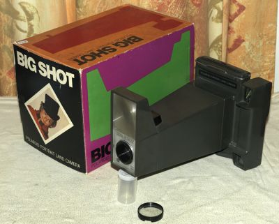 Polaroid big shot 2
L'appareil fétiche d'Andy Warhol
Mots-clés: Polaroid big shot