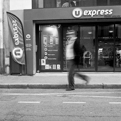 Express
Mamiya C330 80mm - TriX - scan de néga
Mots-clés: street Mamiya C330 120 Trix