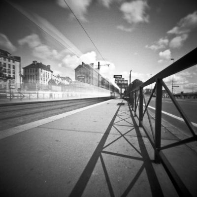 Départ de tram
Noon pinhole - PanF+ - Scan de néga
Mots-clés: Noon pinhole