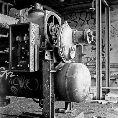 Anciens abattoirs
Mamiya C300 80mm Sekkor
Fomapan
Scan de néga
Mots-clés: friche, Mamiya, C330, Fomapan, 120