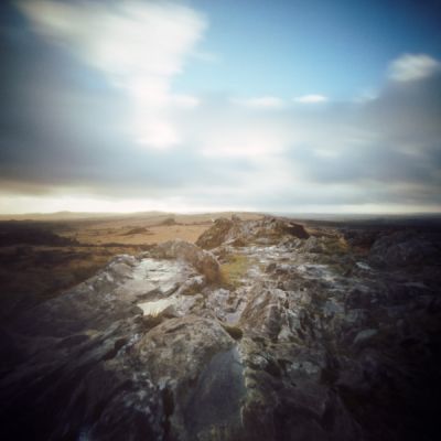Monts d'Arrée
Noon pinhole - Kodak E100VS
Mots-clés: noon