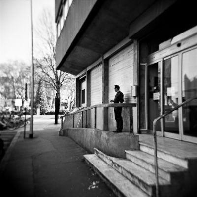 En griller une...
Holga - Superpan 200@
Mots-clés: Holga 120 street