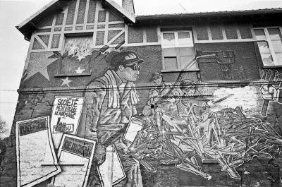 Mémoire ouvrière
Nikon Fe2 - 24mm Ais
Tri X / Rodinal
Scan de néga
Mots-clés: Fe2 Tri-X Graff