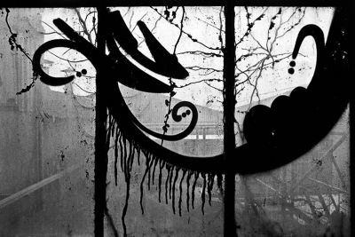 Blackdrop
Nikon Fe2 50mm Ais
Tri X 400@800
Scan de néga
Mots-clés: Urbex N&B Fe2 TriX 135
