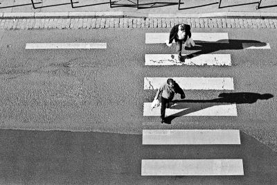 Croisements
Nikon Fe2 50mm Ais
Tri X 400@ - Rodinal
Scan de néga
Mots-clés: street N&B Fe2 TriX N&B 135