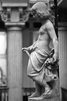 Un ange (???)
Nikon FE2 - TriX - scan de néga
