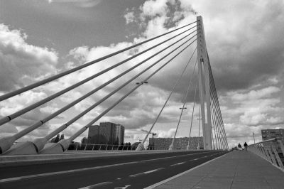 Pont Eric Tabarly, Nantes
Nikon Fe2 - 24mm - Tmax - Scan de néga
