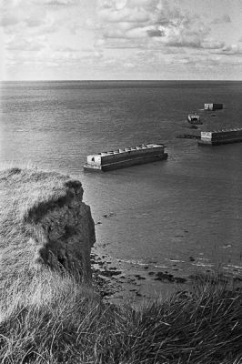 Arromanches 1
Nikon FE2 50mm - TriX
