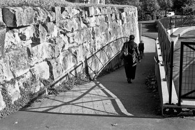 Des sentes
Nikon FE2 50mm - Tri X
Mots-clés: street Tri-x Nikon FE2
