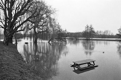 Inondations
Nikon FE2 24mm - TriX
