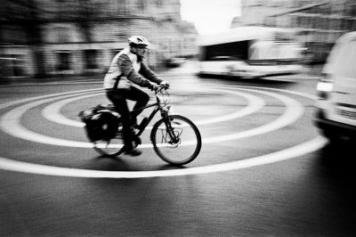 Dangerous
Nikon FE2 24mm - TriX
Mots-clés: Nikon FE2 street