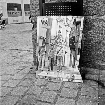 Tryo
Minolta Rapid 24 - TriX
Mots-clés: street