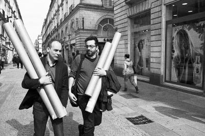 V
Nikon FE2 24mm - HP5+ périmée 400@160
Mots-clés: Nikon FE2 street