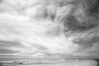 ...
Nikon FE2 24mm& filtre orange - Superpan 200@
