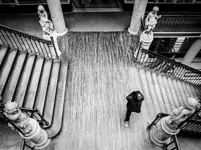 Cernée
Nikon FE2 24mm - TriX
Mots-clés: Nikon FE2 street