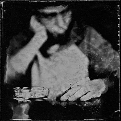 Et moi et moi et moi...
Ambrotype 15x15cm
Mots-clés: autoportrait collodion 