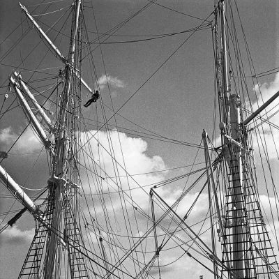 Demat
Mamiya C330 80mm - TriX
