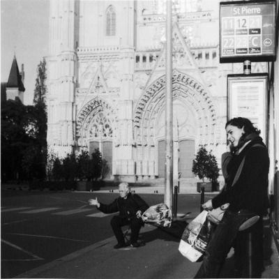 Tope là
Mamiya C330, 80 mm Sekkor.
Tmax 100@, Rodinal.
Scan de tirage. 
Mots-clés: street, N&B, Mamiya, C330, Tmax