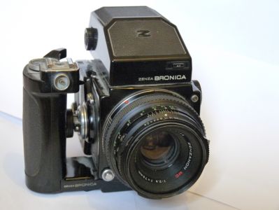Zenza Bronica ETR 2
