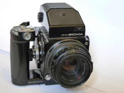Zenza Bronica 1
