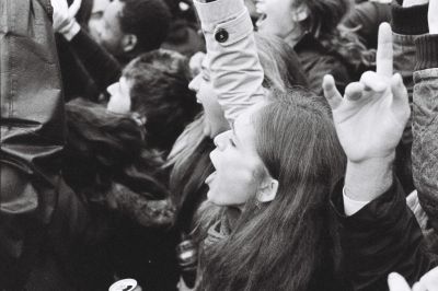 Sur le vif 2.
Nikon F4s - Tmax 3200 - AFD 50mm.f1.4

