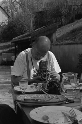 ahh, les sirènes du MF.
Nikon F4 - AFD 50 mm. - TMAX 400
