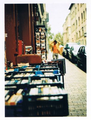 Bouquiniste
Mots-clés: bouquiniste Lyon