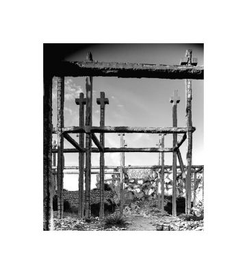 Frioul_depot_allemand_20120721_Foma200@400_Xtol_1+1_001_35mm.jpg
