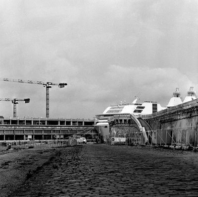Port_autonome_20120918_foma100_Xtol1+1_002.jpg