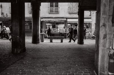 Le banc de pierre
Mots-clés: Nikon FE