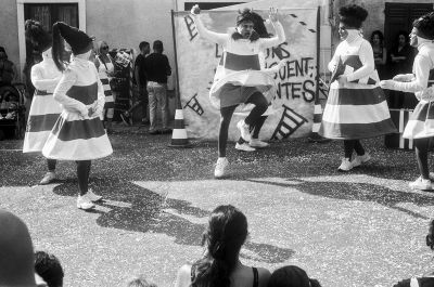 Spectacle de rue
Mots-clés: Retina IIa