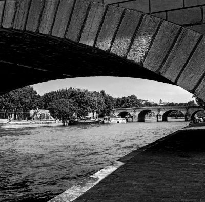 Les quais de Paris
Mots-clés: Yashica Mat