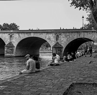 Les quais de Paris
Mots-clés: Yashica Mat