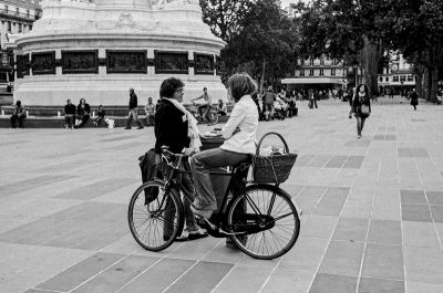 Paris Republique
Mots-clés: Leica IIIa