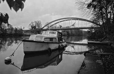 le pont trop loin
Mots-clés: Nikon F4S