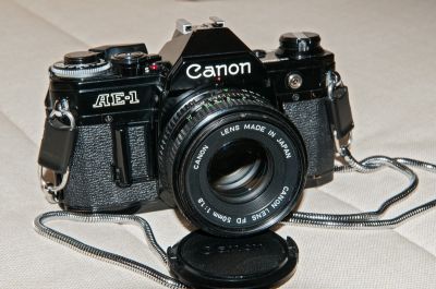 Petit CANON AE1
