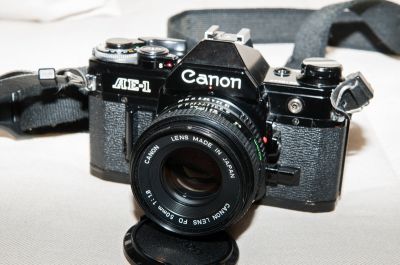 CANON AE1

