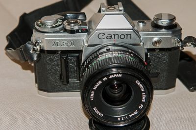 CANON AE1
