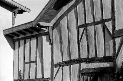 Colombages
Canon A1 FD 55mm F/1.2 Delta100 ID11 1+1
Mots-clés: Canon A1 FD 55mm F/1.2 Delta100 ID11