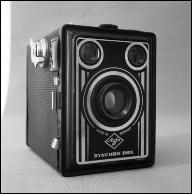 Agfa Synchro Box
Shanghai GP3 @ 100 iso
Rodinal 1+50
Mamiya C330 et 65mm
