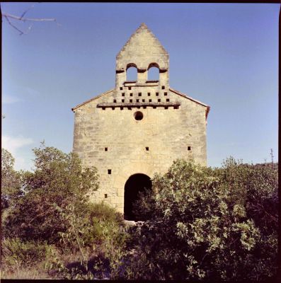 Chapelle de Mirabeau
Kodak Portra 160NC @ 160 iso
Mamiya C330S + 65mm

