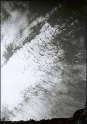 Ciel avec un peu de nuages
