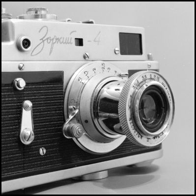 Mon Zorki 4
HP5+ @400iso
Mamiya C330S 80mm
E76 1+1

