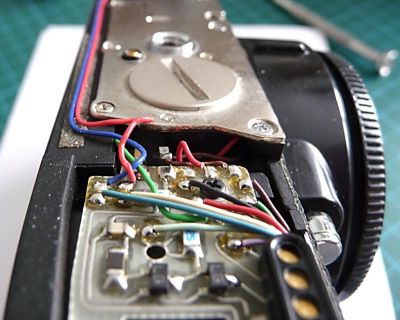 Minolta XG-M Soudure alimentation cassée
Mots-clés: reflex minolta dépannage