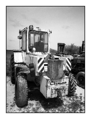Fuji_645W_HP5_LC29_img003.jpg