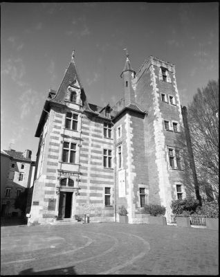 Musée Beaux-Arts
Test 45 mm Pentax 6x7 Fomapan 200
Mots-clés: musée Pentax 6x7 45mm Fomapan 200