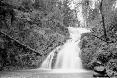 Cascade du Faymont
Pose lente à la cascade du Faymont.
Nikon F100, Nikkor 28mm PC, Ilford delta 100.
Home Dev: Kodak D76
Home Scan : Epson V550
Mots-clés: F100,delta100