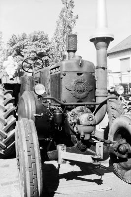 IAME Pampa
Foire à tout Monfort sur Risle, 2025
Zeiss Ikon S310, Rollei Retro 80S
